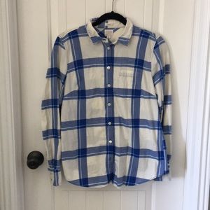 2/$20 J crew women’s “boy fit” button up